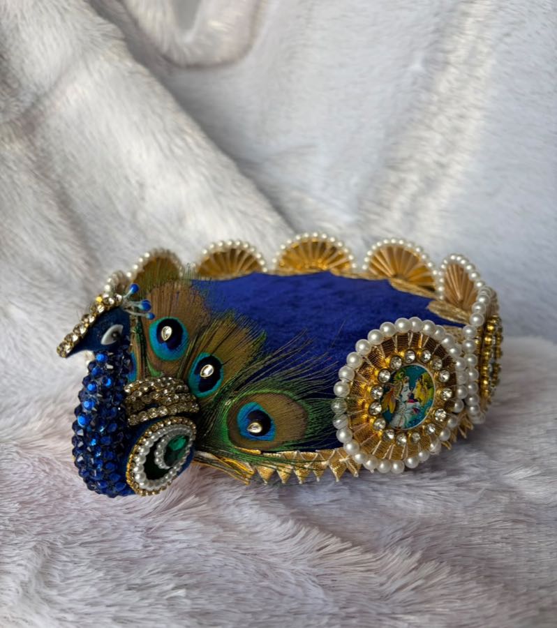 Peacock-motif blue velvet decor piece